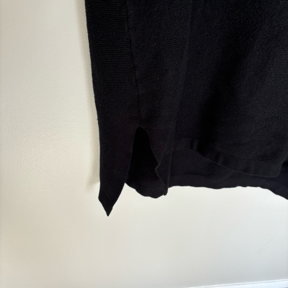 Black Turtleneck Sweater Oversized Split Hem Comfy Cozy Pullover Fall Winter XL - Picture 9 of 11